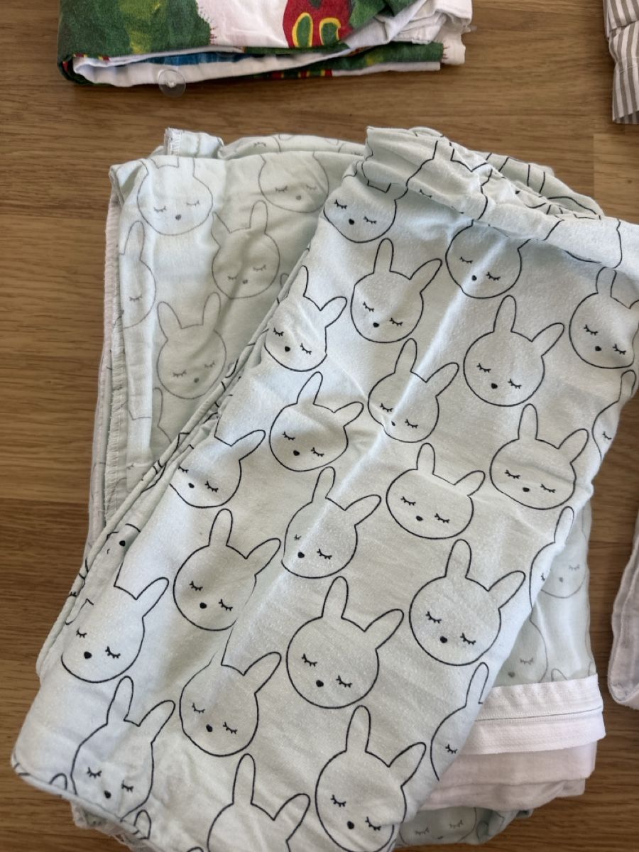 Biancheria da letto: Kinderbett Set 15 teilig – Usato da Rüschlikon venduto da Retobernina 4