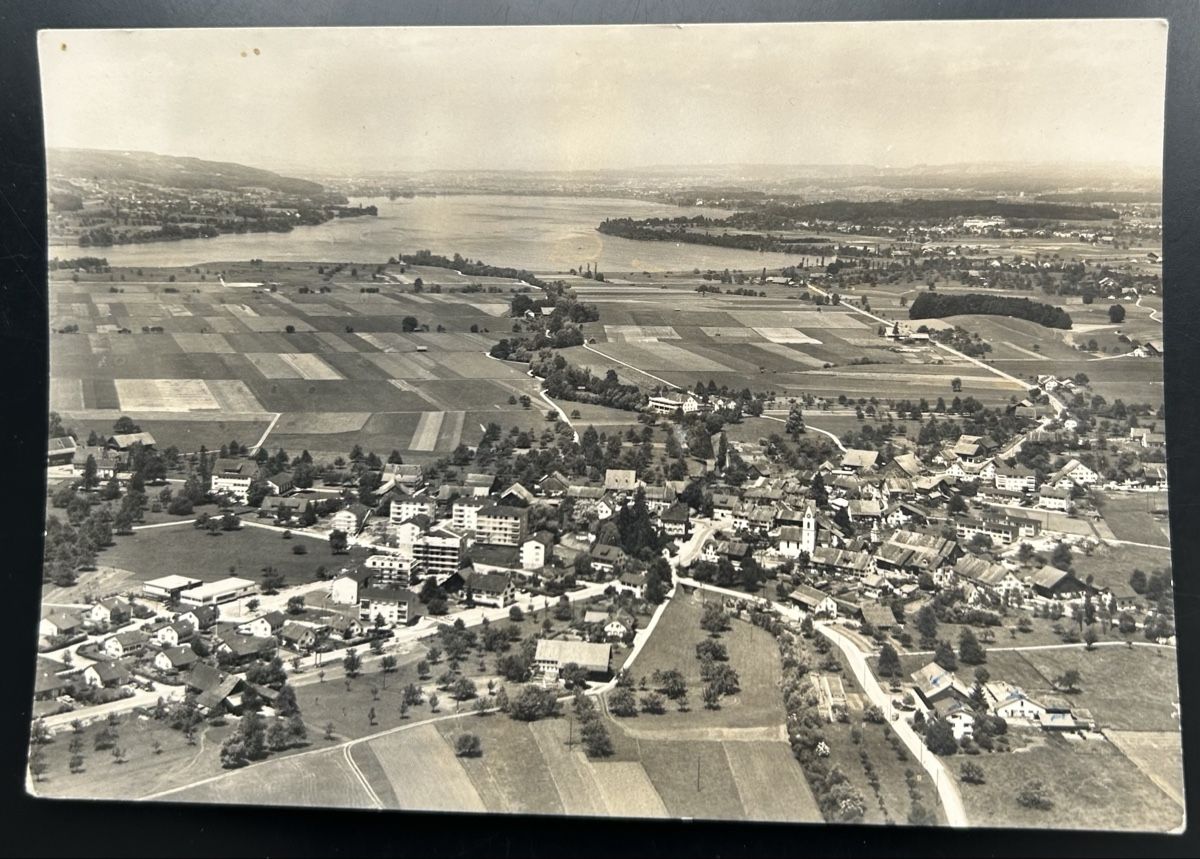 Cartoline postali: Flugaufnahme Mönchaltdorf  – Usato da Horw venduto da Tellbub