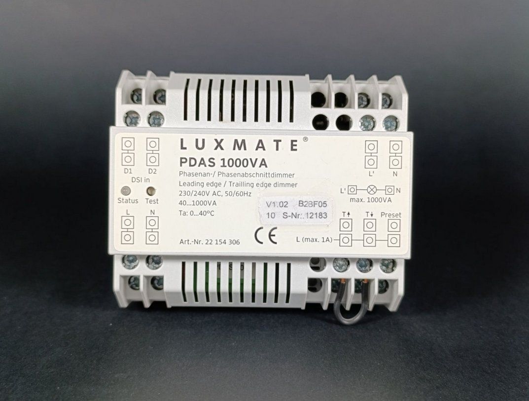 Componenti elettronici: ZUMTOBEL LUXMATE PDAS 1000VA Phasendimmer – Usato da Thielle venduto da urs_8lzn