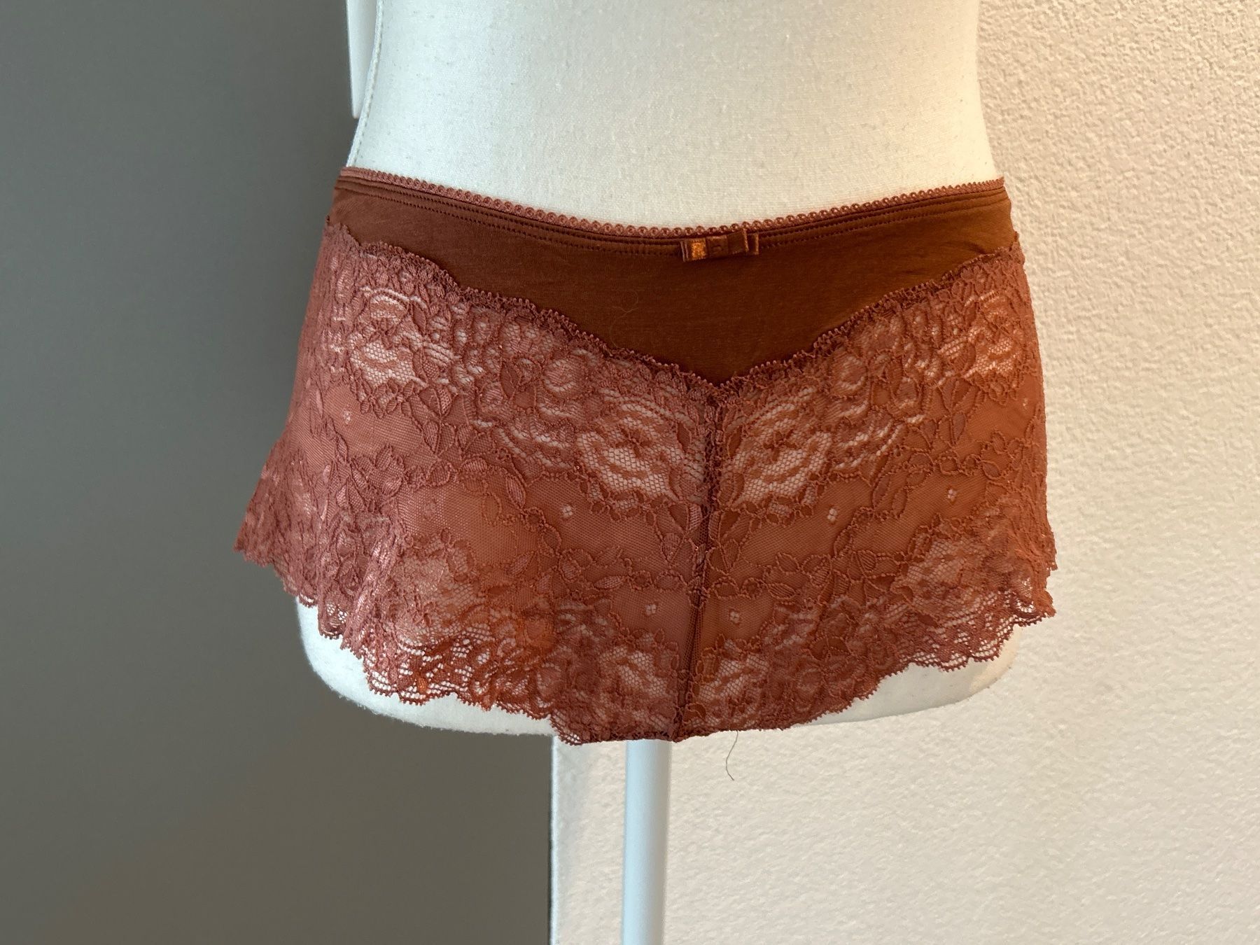Calida Altra biancheria intima: Panty braun mit Spitzen von Calida Gr. S – Usato da Brunnen venduto da Nala2929