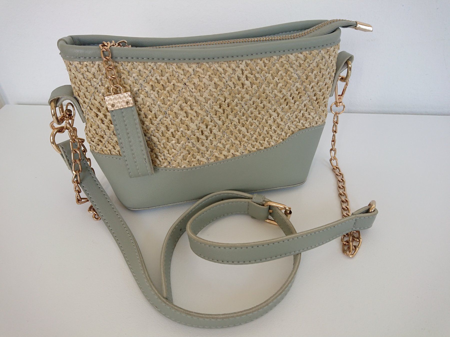 Borse da donna: Damen Handtasche von Bijou Brigitte Mint Beige – Usato da Hallau venduto da CHACLA