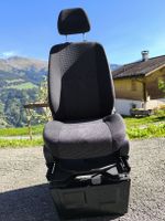 Mercedes Sprinter W906 Beifahrersitz mit Drehkonsole