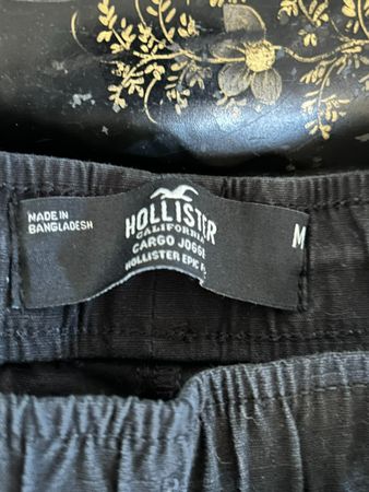 Hollister Cargo Jogger Size M ( Man)