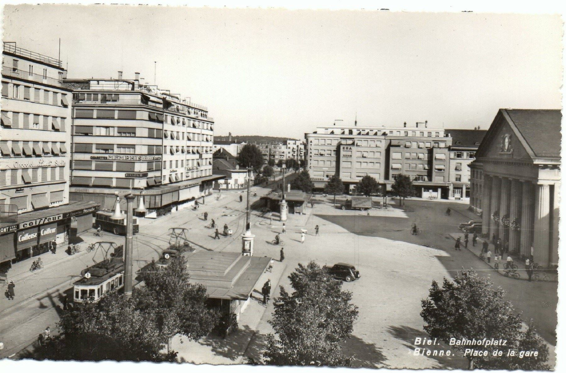 Cartoline postali: BIEL Bahnhofplatz - Bus, Lastwagen, Tram – Nuovo (secondo la descrizione) da Jona venduto da philajona
