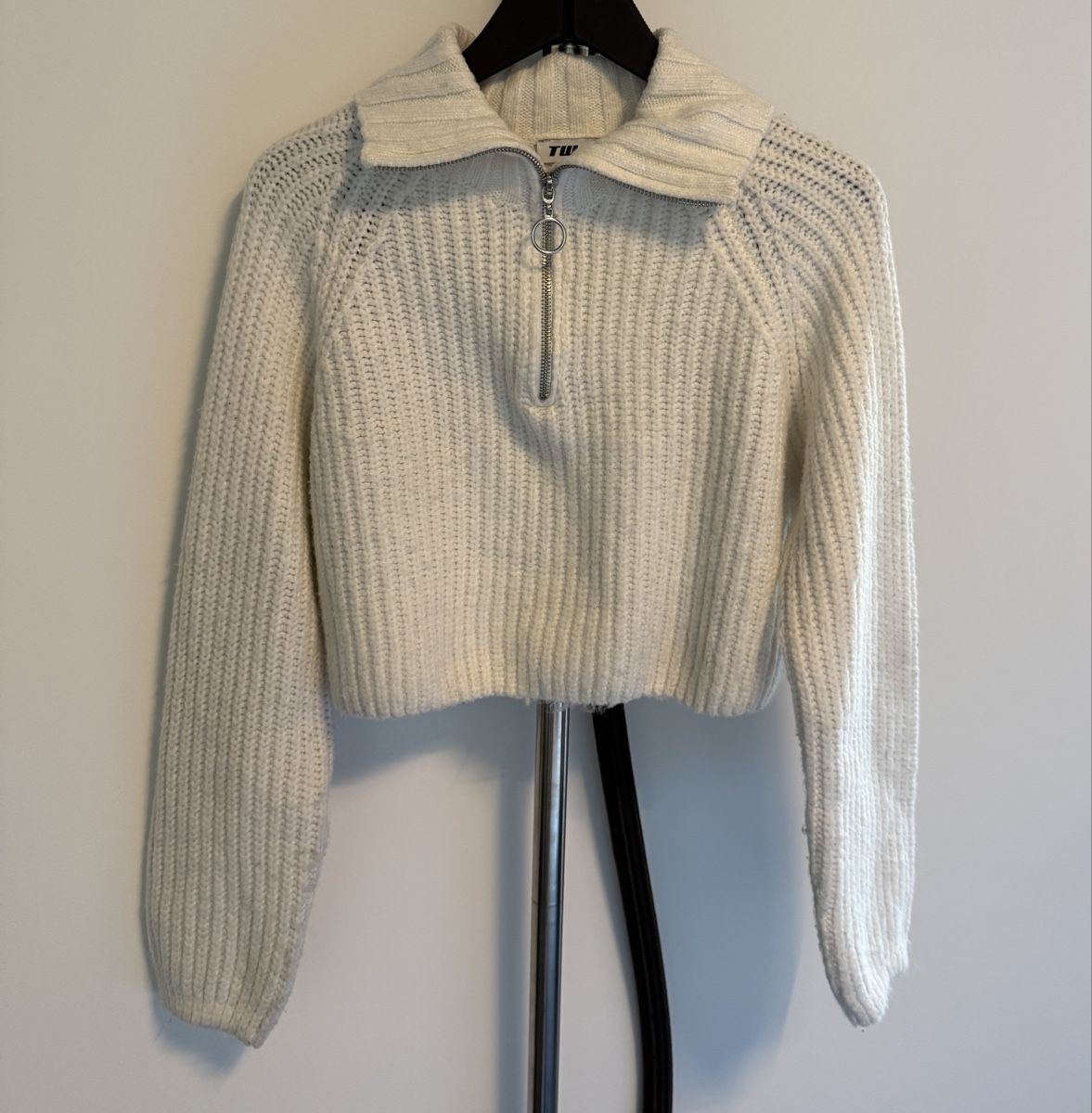 Pullover & Sweatshirts: Pull blanc cassé tally weijl avec fermeture éclair Taille M – Gebraucht aus Sion von bar_r96b 1