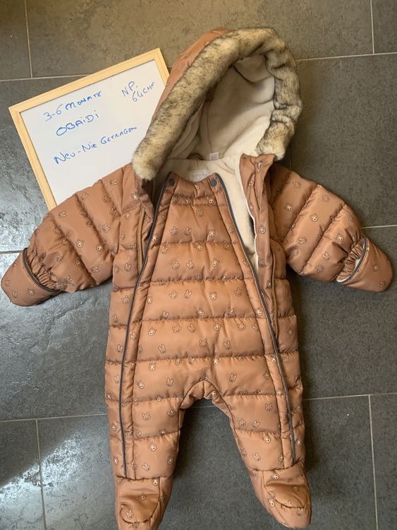 Coffret jogging gris bleu pour bébé de la marque Hugo Boss