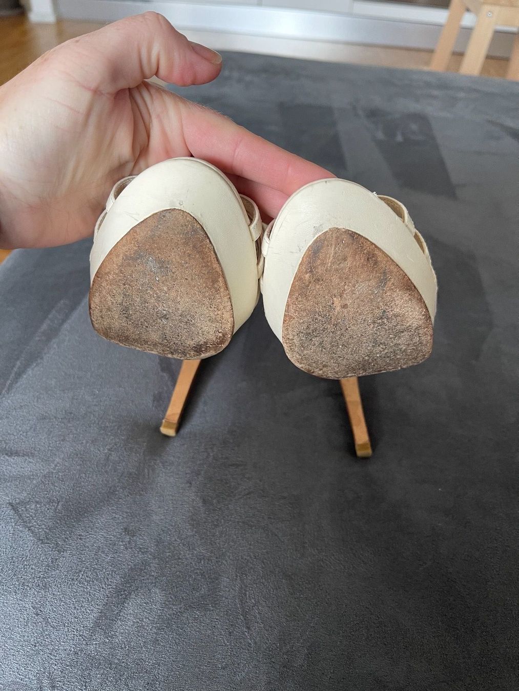 Fendi Scarpe da donna: Fendi shoes – Usato da Sorengo venduto da dis_tfq6 3