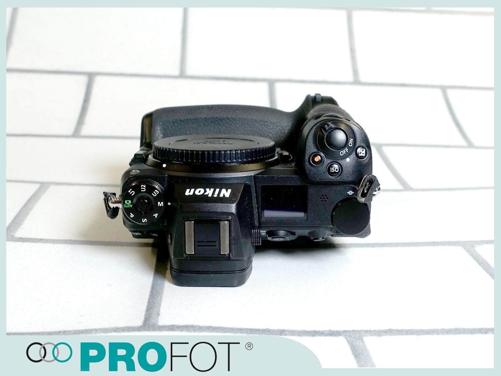 Nikon Kamera: Nikon Z7II mit Multifunktionshandgriff MB-N11 & 3x Akku's – Gebraucht aus Muri von  6
