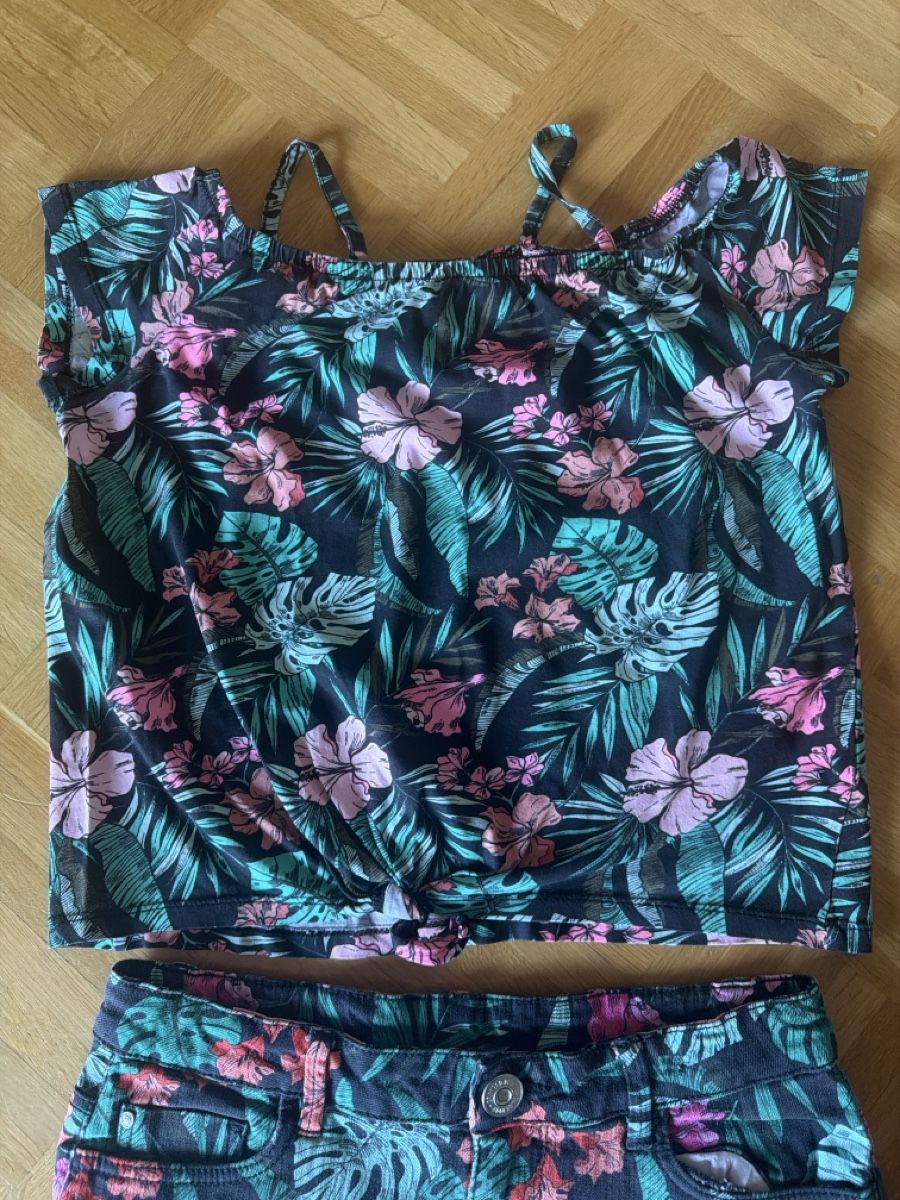 Pantaloni: Mädchen Set Oberteil und Shorts, Gr. 140 – Usato da Kilchberg ZH venduto da Von_dutch 1