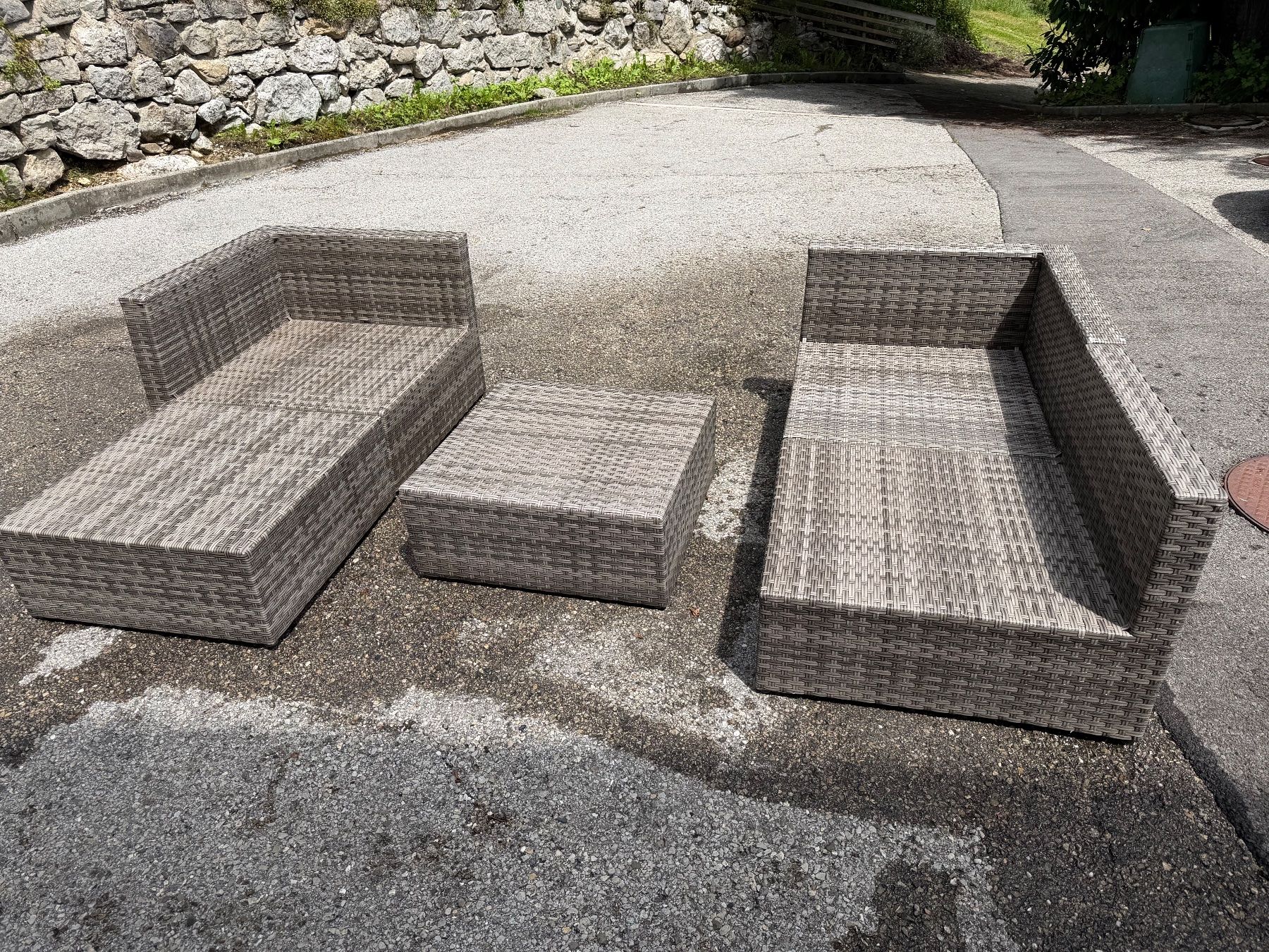 Divani: Salon de jardin 5 modules avec les coussins – Usato da Vugelles-La Mothe venduto da Tcho 1