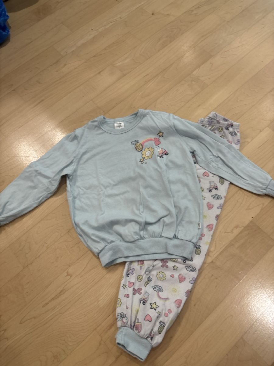 Pyjamas & Ähnliches: Pyjama Calida 104/110 – Gebraucht aus Aesch/BL von Joya-83