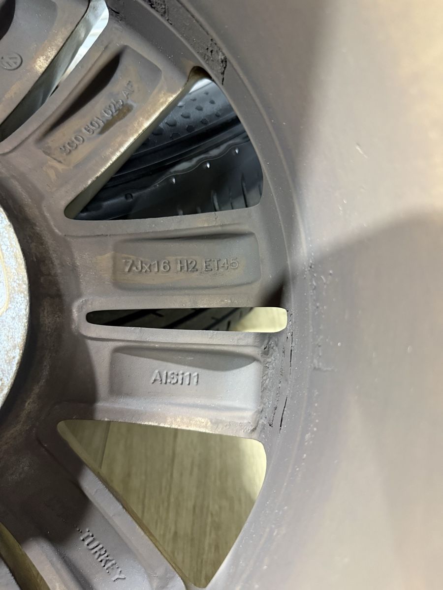 Pneumatici & Ruote complete: Vw 16 Zoll – Usato da Gisikon venduto da SKR-F10 9