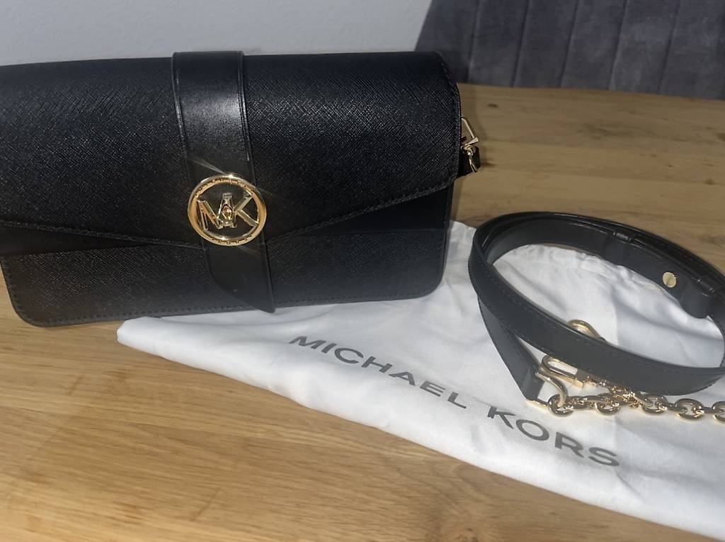 Sacs femmes: Michael Kors Handtasche schwarz   – D'occasion à St. Gallen par bli_5hp8