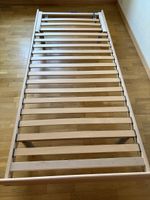 Bettgestell mit Lattenrost, ohne Inhalt