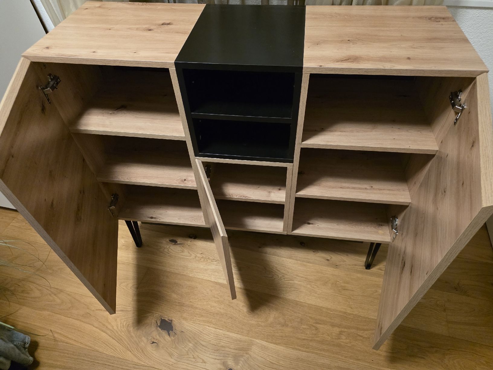 Cassettiere: Sideboard Holzoptik mit Fächern guter Zustand – Usato da Tuggen venduto da luk_n5qm 1