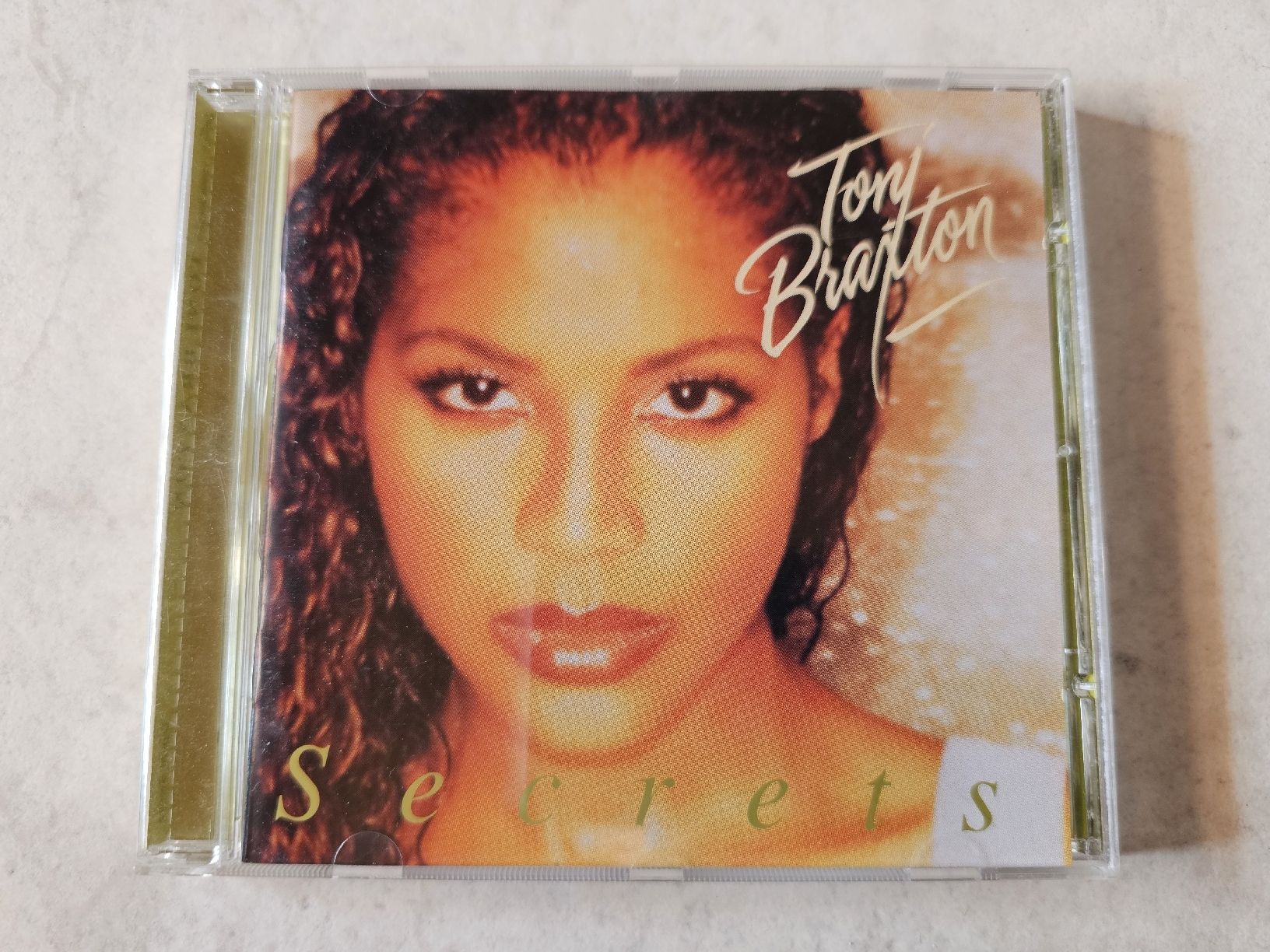 CD: Toni Braxton  -  Secrets – Usato da Schneisingen venduto da backstore24