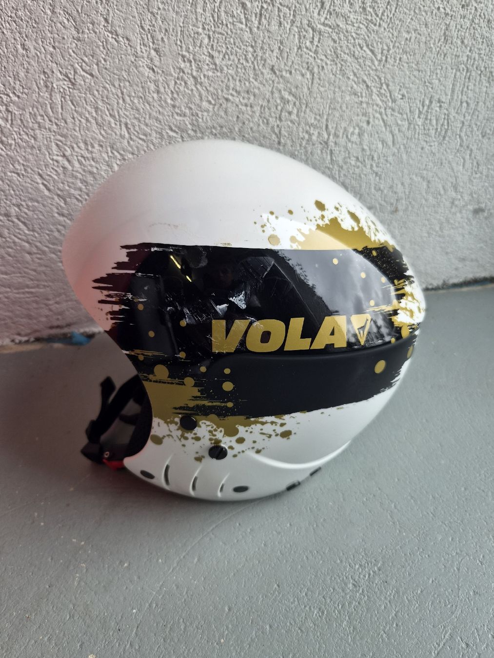 Vola Caschi: Vola FIS Skihelm – Usato da Oberägeri venduto da Nil_sff5 1