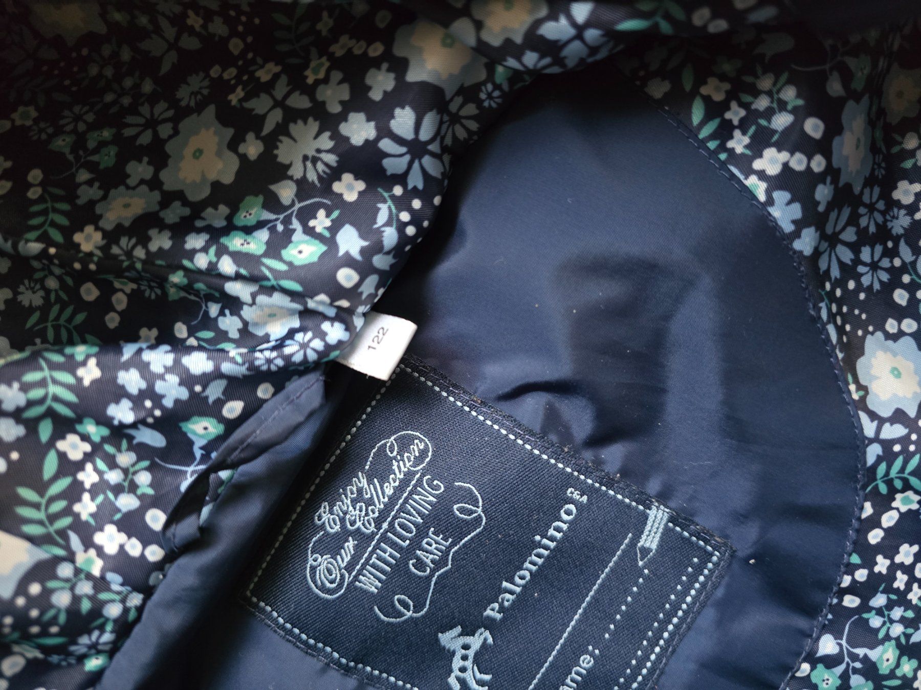 Altro abbigliamento per bambina: Gilet Gr. 122 – Usato da Büttikon AG venduto da Amineah 1