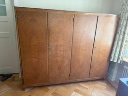 Kleiderschrank, vollholz, Schweizer Fabrikat