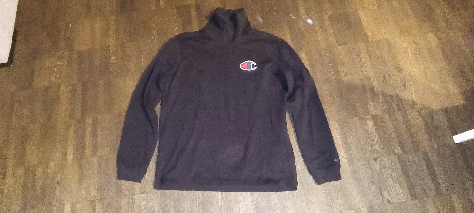 Champion Maglioni & Felpe: Champion Rollkragenshirt, Grösse L – Usato da Zürich venduto da Sherin