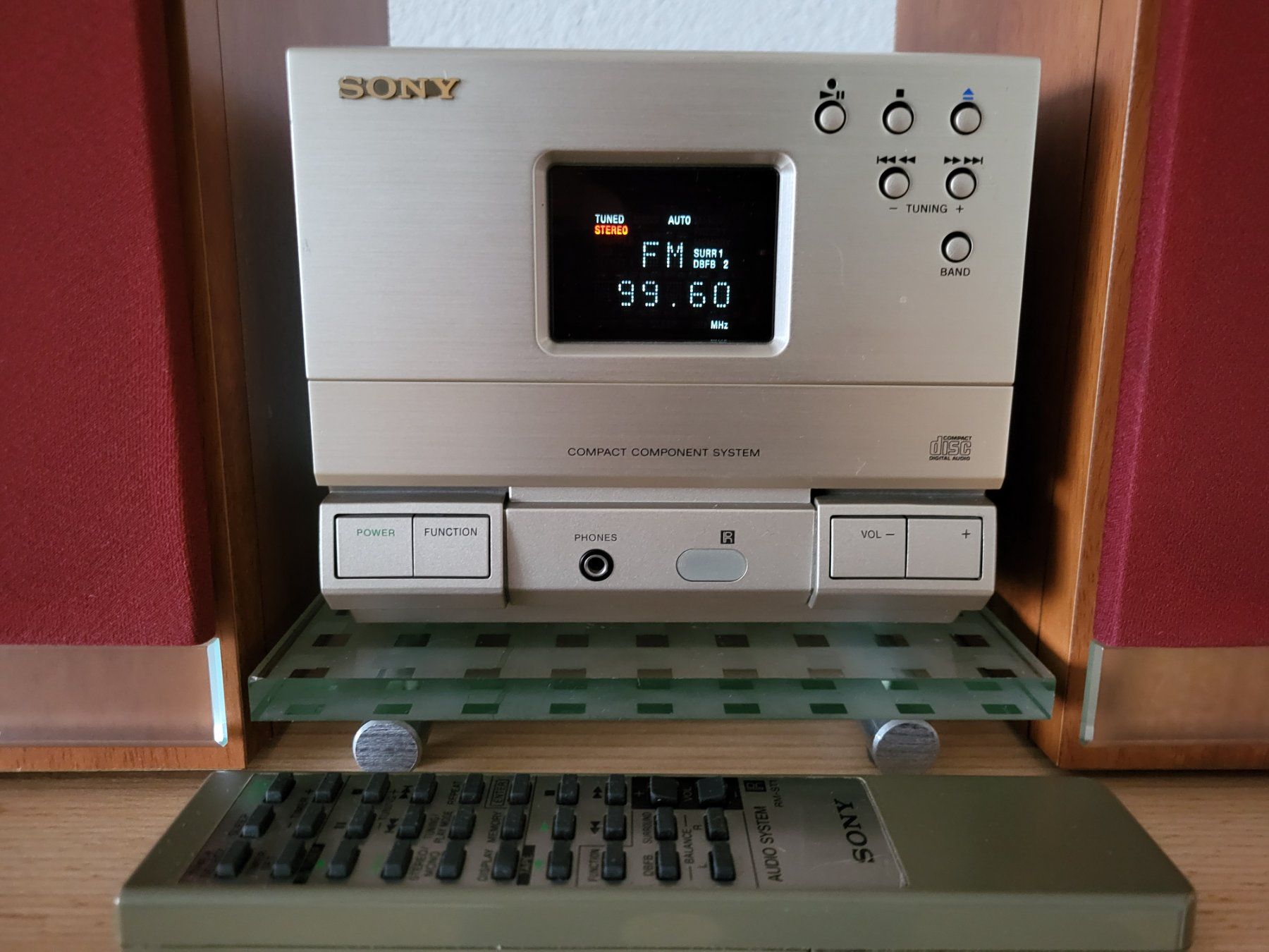 Sony Multimediaplayer & Streamer: SONY HCD T1 Mini Stereoanlage 1995 – Defekt aus Basadingen von Modellfan75 1