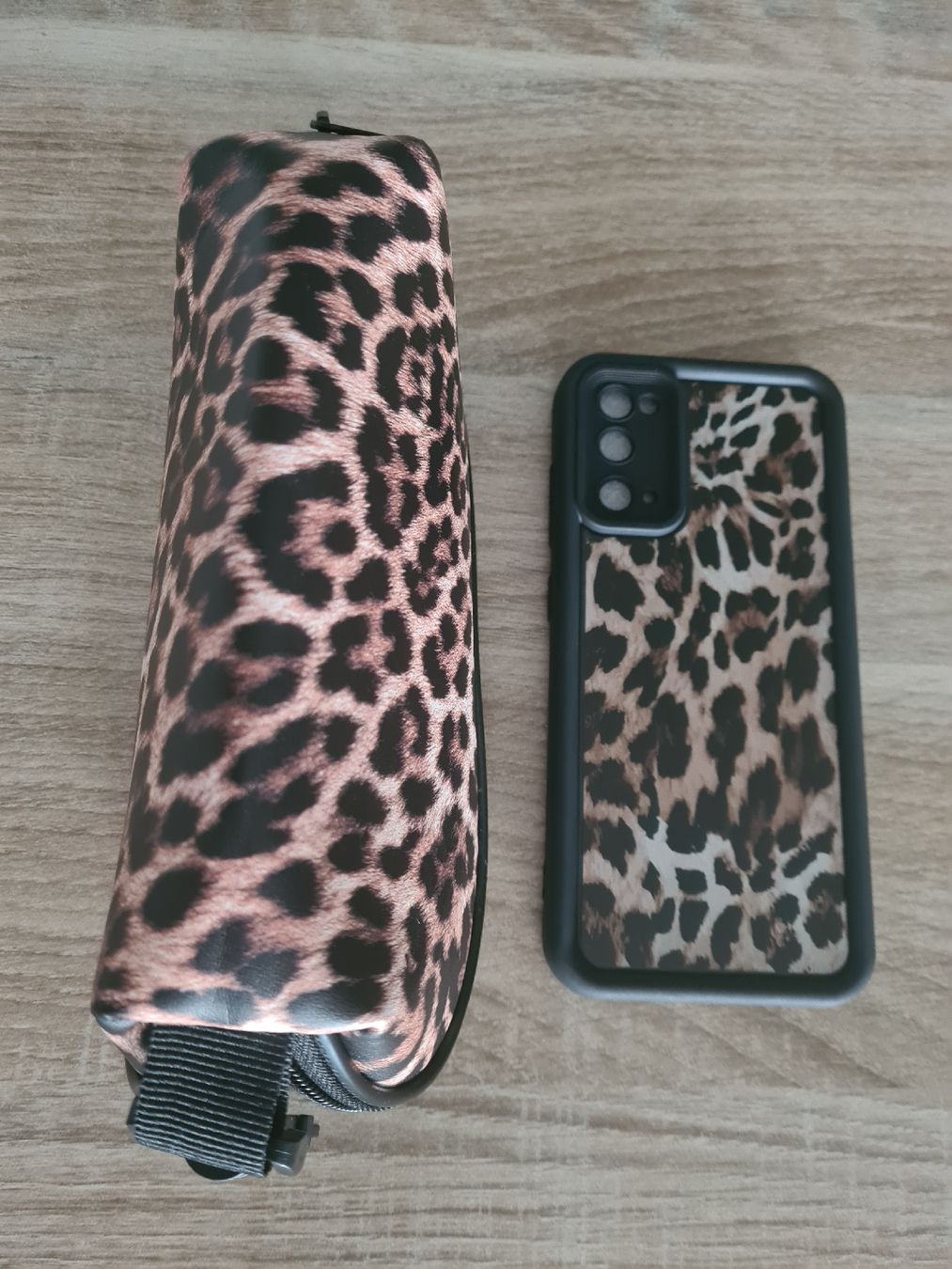 Covers & Schutzfolien: Étui lunettes Léopard + coque Samsung S20 – Neu und originalverpackt aus Etoy von MyStyleMyMode 9