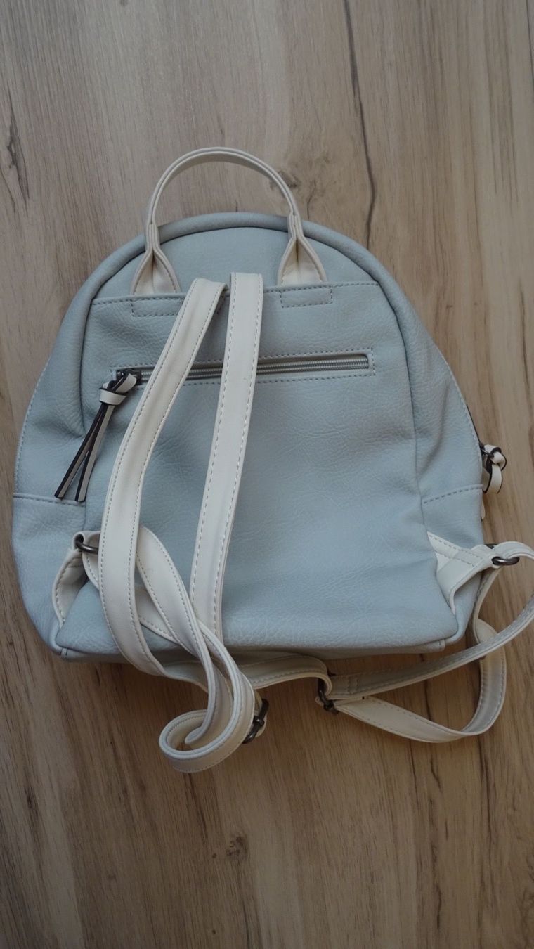 Zaini: Freizeitrucksack, Kunstleder  hellgrau – Usato da Zäziwil venduto da lolek01 1