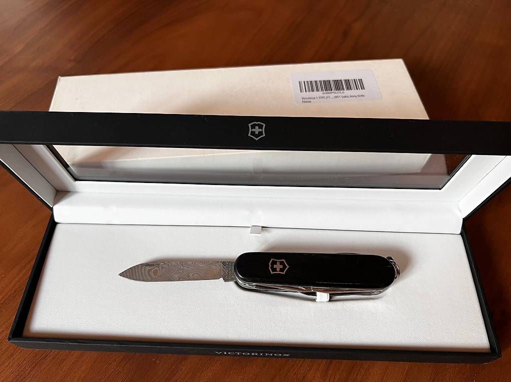Taschenmesser: Victorinox Damast 2011 Limited Edition – Gebraucht aus St. Moritz von Peterpan7500 1