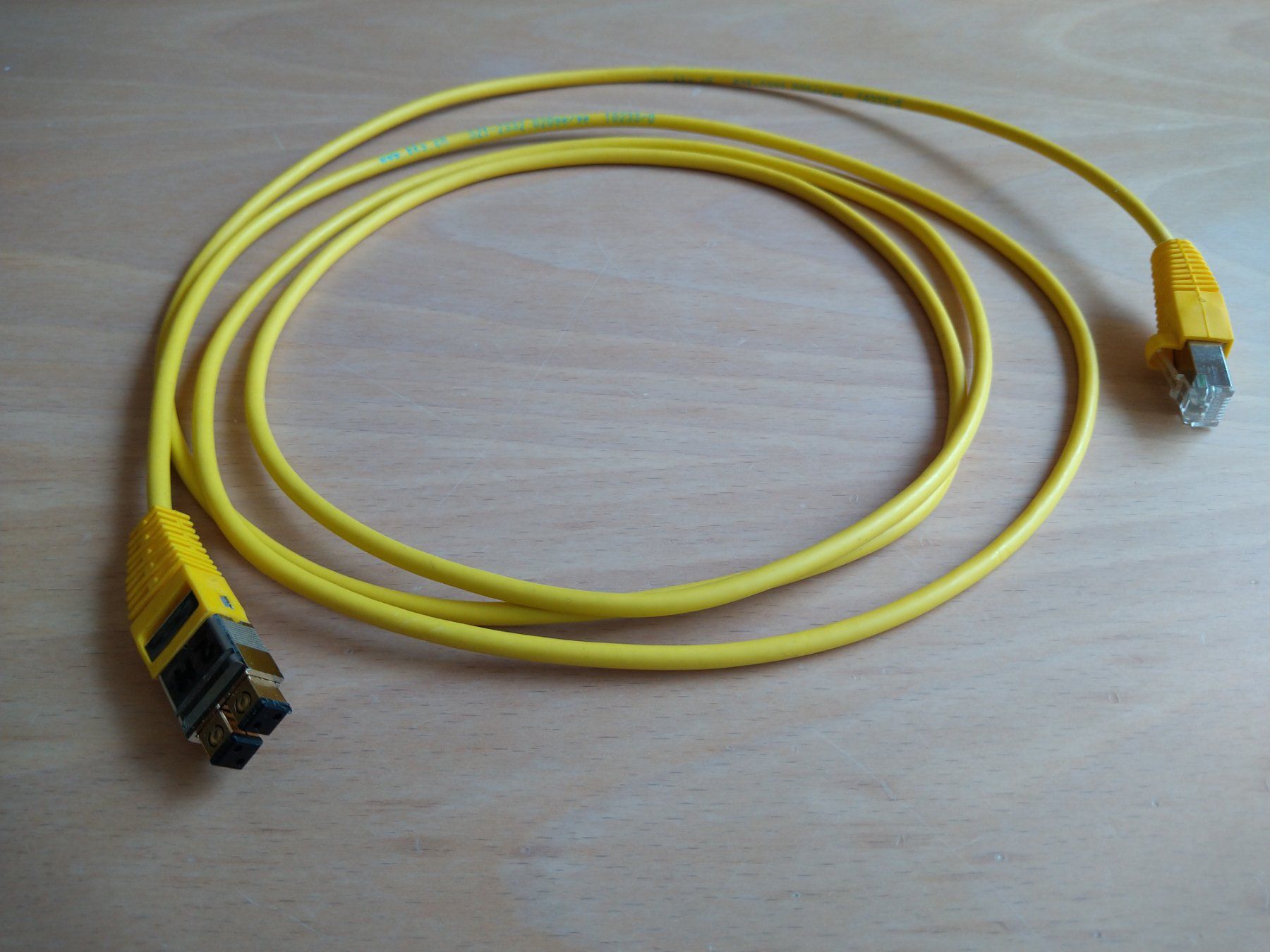 BKS Câbles: BKS Homenet Ethernet Patchkabel 2 m lang, gelb – D'occasion à Winznau par Cassjopaya