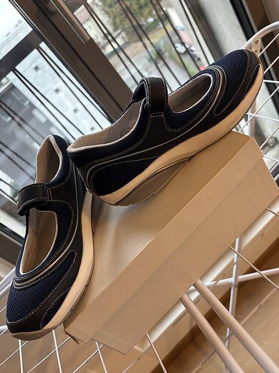 Scarpe da uomo: Scarpa ortopedica  – Usato da Mendrisio venduto da Nikolas282