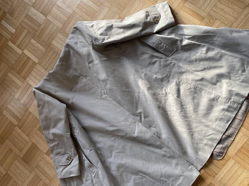 Burberry Cappotti: Burberry Mantel / Trenchcoat – Usato da Hausen am Albis venduto da CinziaR 2