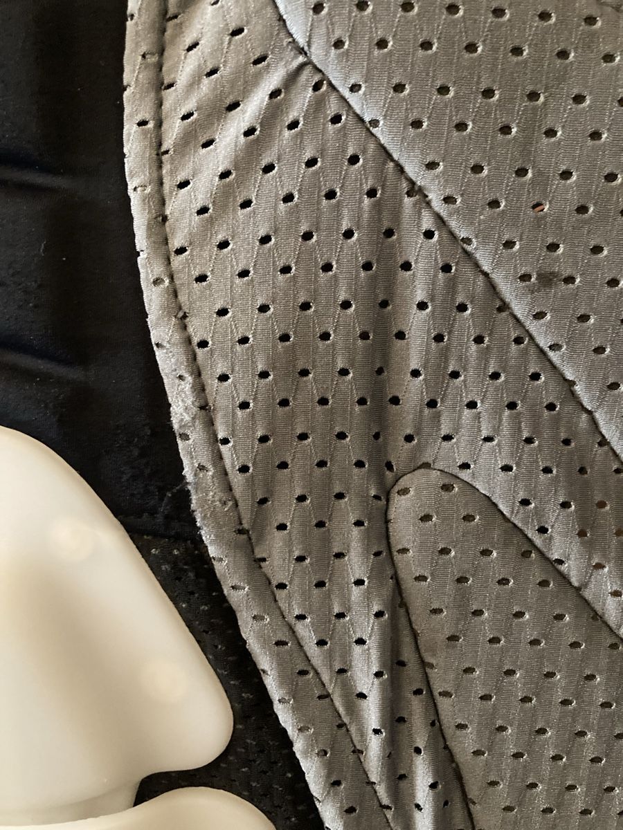 Dainese Protezioni & Imbottiture: Dainese Rückenprotektor Gr.L – Usato da Jaun venduto da walin2 5