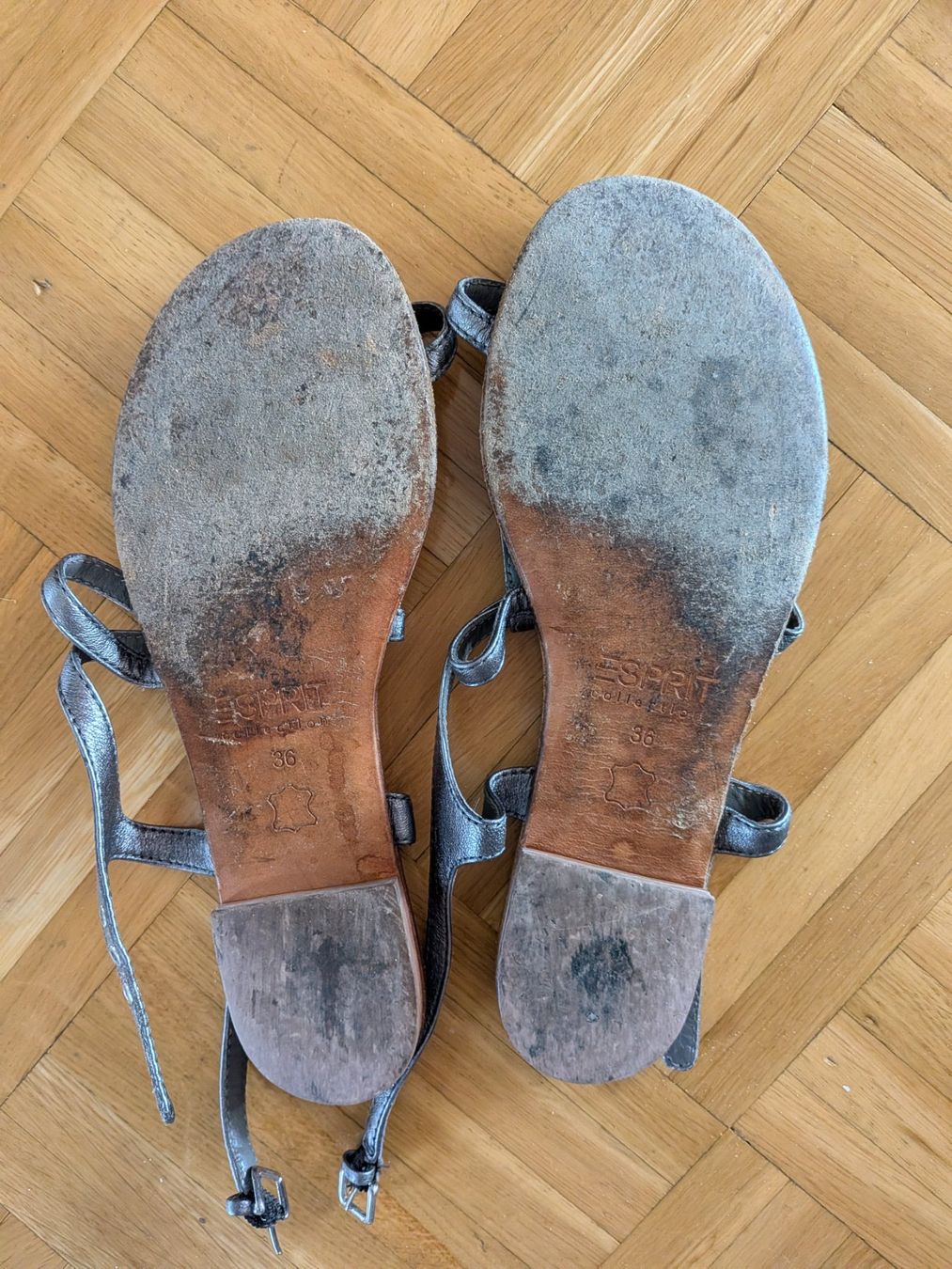Esprit Chaussures femmes: Sandales Esprit (taille 36) – D'occasion à Plan-les-Ouates par vla_9sr9 1