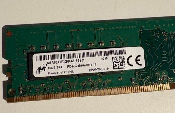 Memoria / RAM: 16gb DDR4 3200mhz – Usato da Kirchberg BE venduto da Dr.Nixon 1