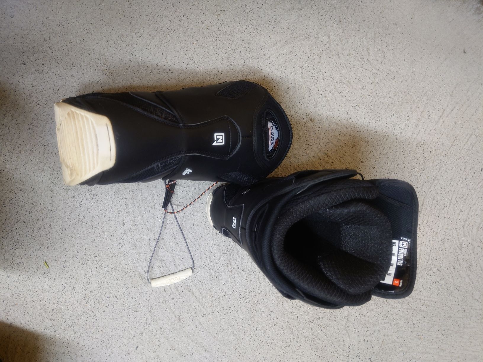 Snowboard Nitro Chaussures femmes: Nitro Snowboard Schuhe (Gr. 38 2/3) – D'occasion à Murten par alau3 5