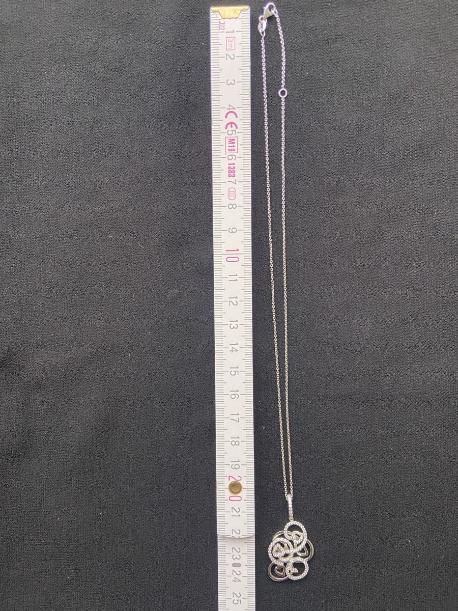 Ketten: Halskette mit Brillanten  – Gebraucht aus Rothrist von Nik9546 1
