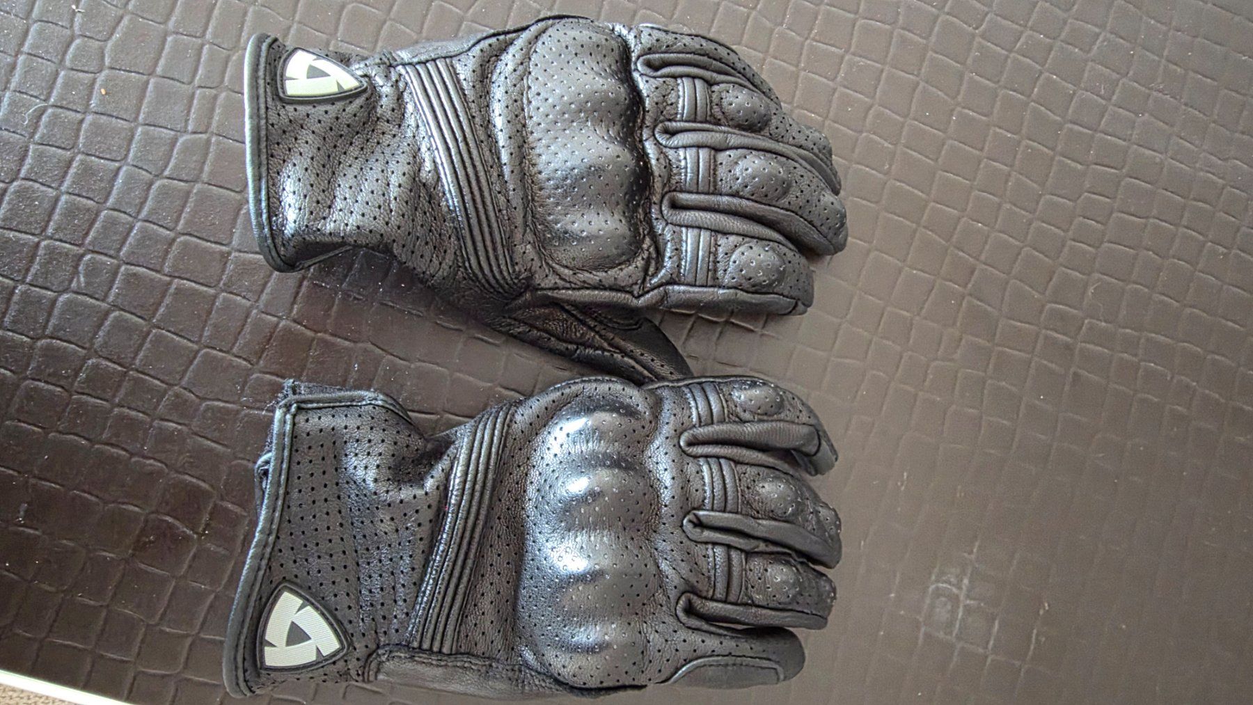 Guanti & manicotti: Motorrad Handschuhe – Usato da Cham venduto da bri_kbc5