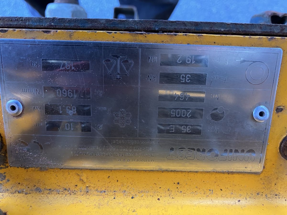 Treuils forestiers & pinces de débardage: Seilwinde für Traktor  – Défectueux à Uerkheim par Dealer-4813 4