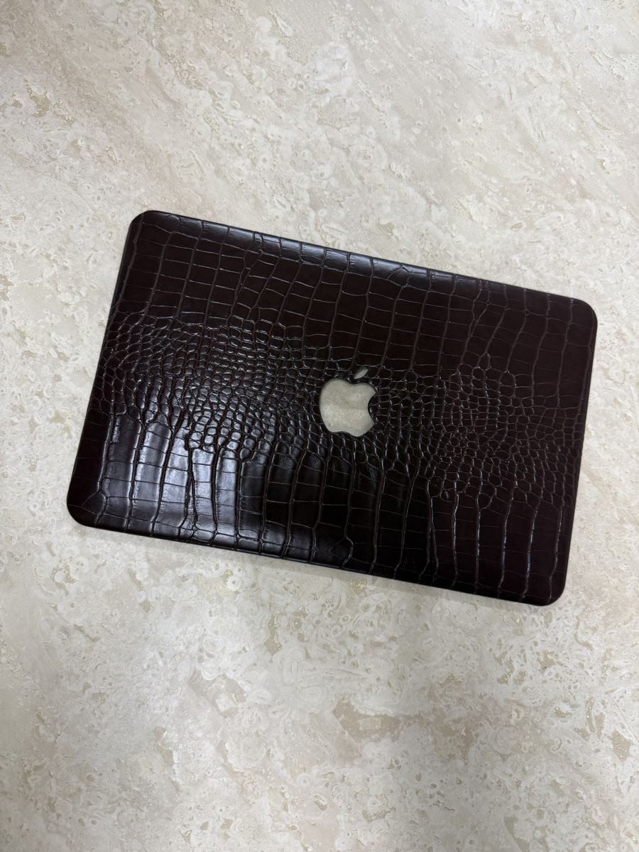 Coques & Sacs: Mac Book Air Case – Neuf avec emballage d'origine à Baar par alm_9zdm