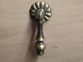 Antiker Pendelgriff, Zuggriff, Tränengriff