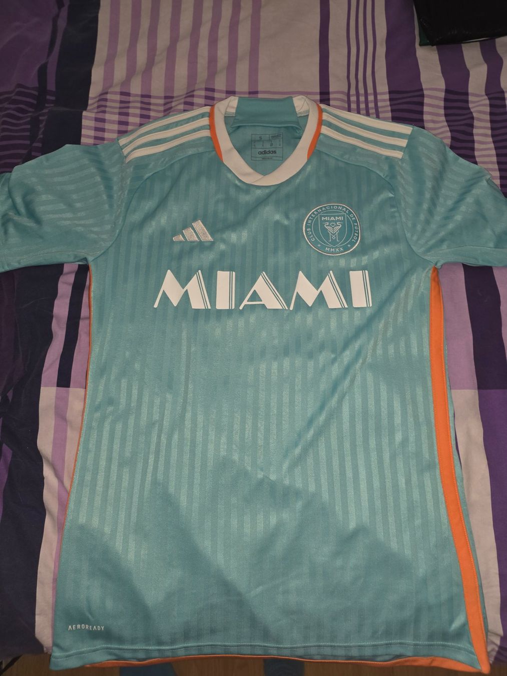 Adidas Canottiere & Pantaloni: Inter Miami ( Dolphin ) Trikot – Usato da Aarwangen venduto da FreshSinplus