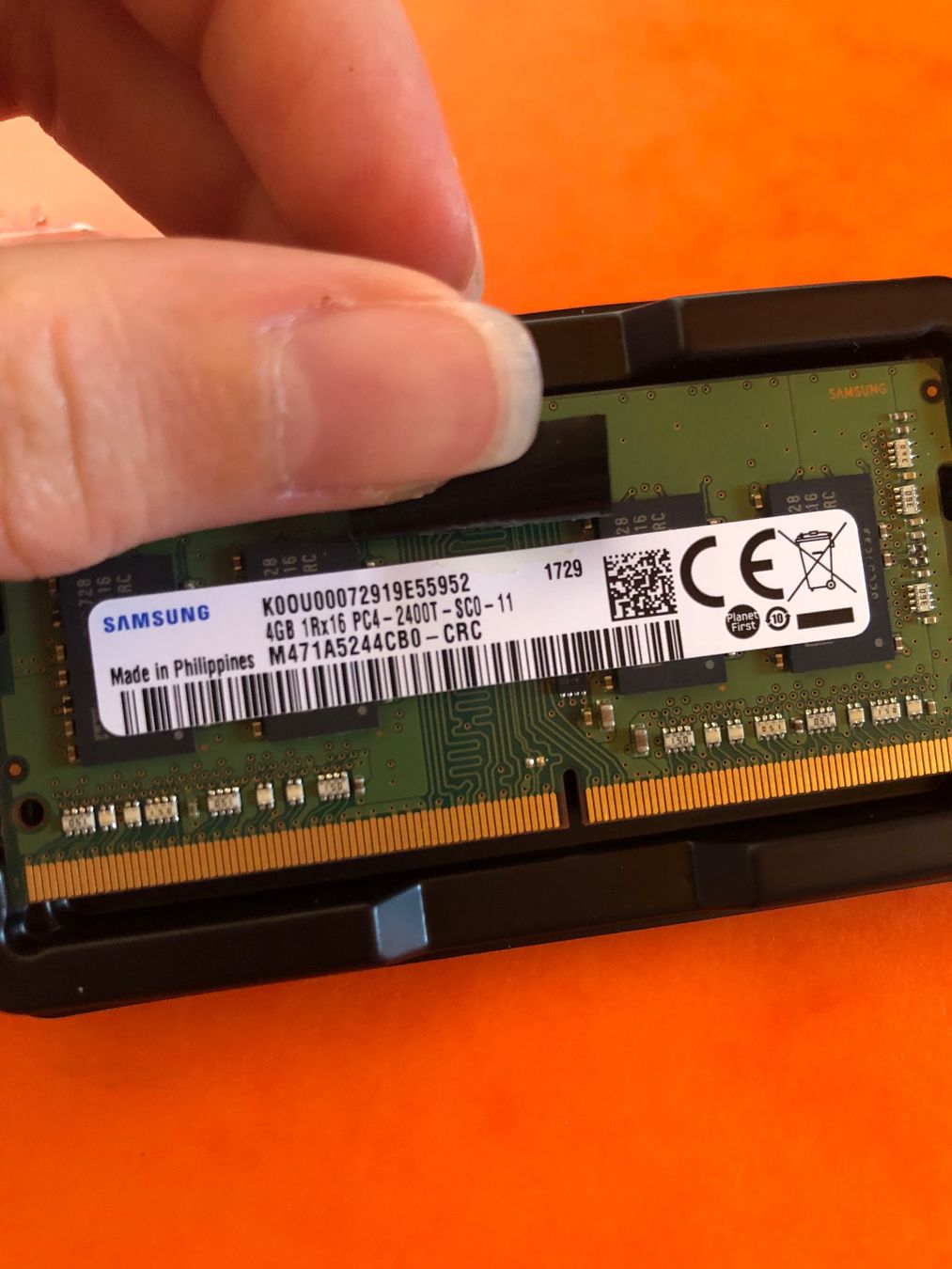 Dell Mémoires / RAM: 2x Samsung 4GB DDR4 2400 SO-DIMM RAM Module – D'occasion à St-Aubin FR par Tiweety 1