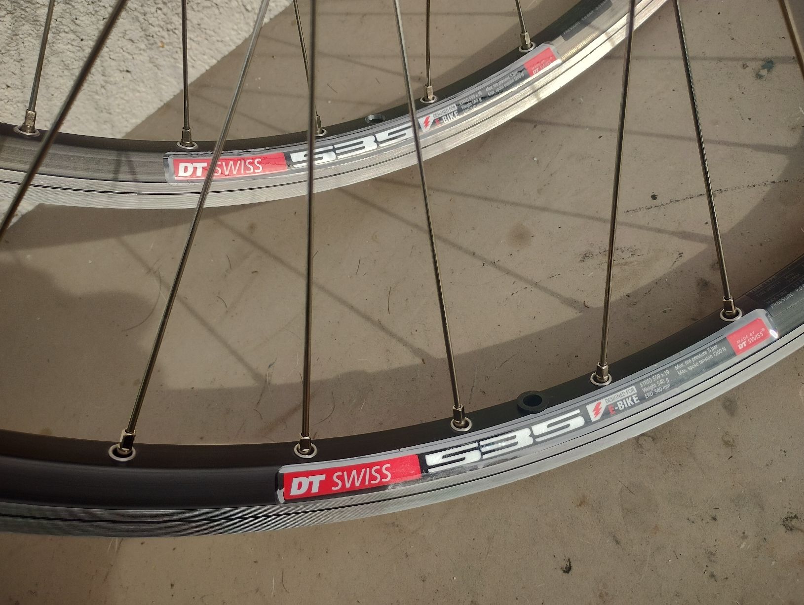 Pezzi di ricambio: Shimano XTR Laufradsatz 26" neu eingespeicht – Usato da Oetwil am See venduto da Kukuxumusu 2