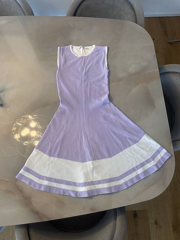 Kleider: Kleid lila weiss Grösse 34 – Gebraucht aus Stein AG von lil_l8tz 1