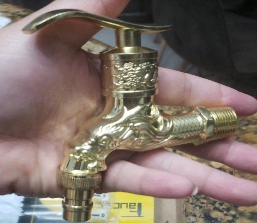 Armaturen: Goldener Drachen Wandhahn Robinet Mural Dragon doré – Neu und originalverpackt aus Lausanne von MONO-SELECTION 1