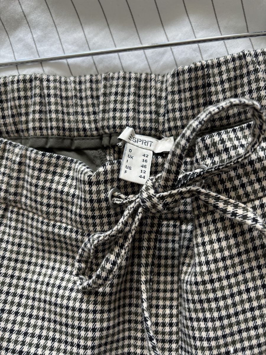 Esprit Hosen: Esprit Hose mit Hahnentrittmuster - 42 – Neu (gemäss Beschreibung) aus Thalwil von Salome89CH 3