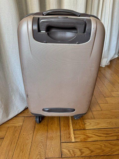 Reisekoffer: Kabinenkoffer – Gebraucht aus Zürich von na_ch 2