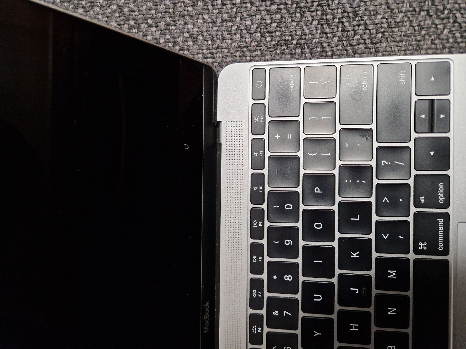 Apple Notebook: Macbook 12" pour pièces : écran + châssis – Usato da Peseux venduto da katja.vit 1