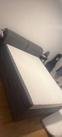 Große Bett 200X160  nur ein Jahre alt