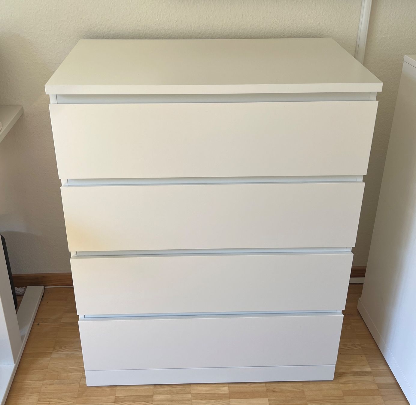 Ikea Cassettiere: Weisse Kommode 4 Schubladen – Ikea MALM – Usato da Zürich venduto da leanfu_